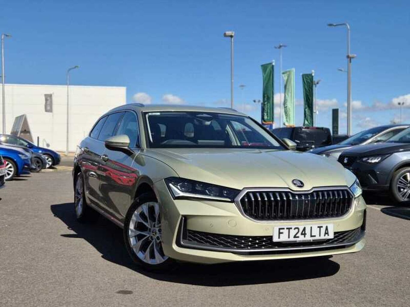SKODA SUPERB 1.5 TSI e-TEC SE L 5dr DSG