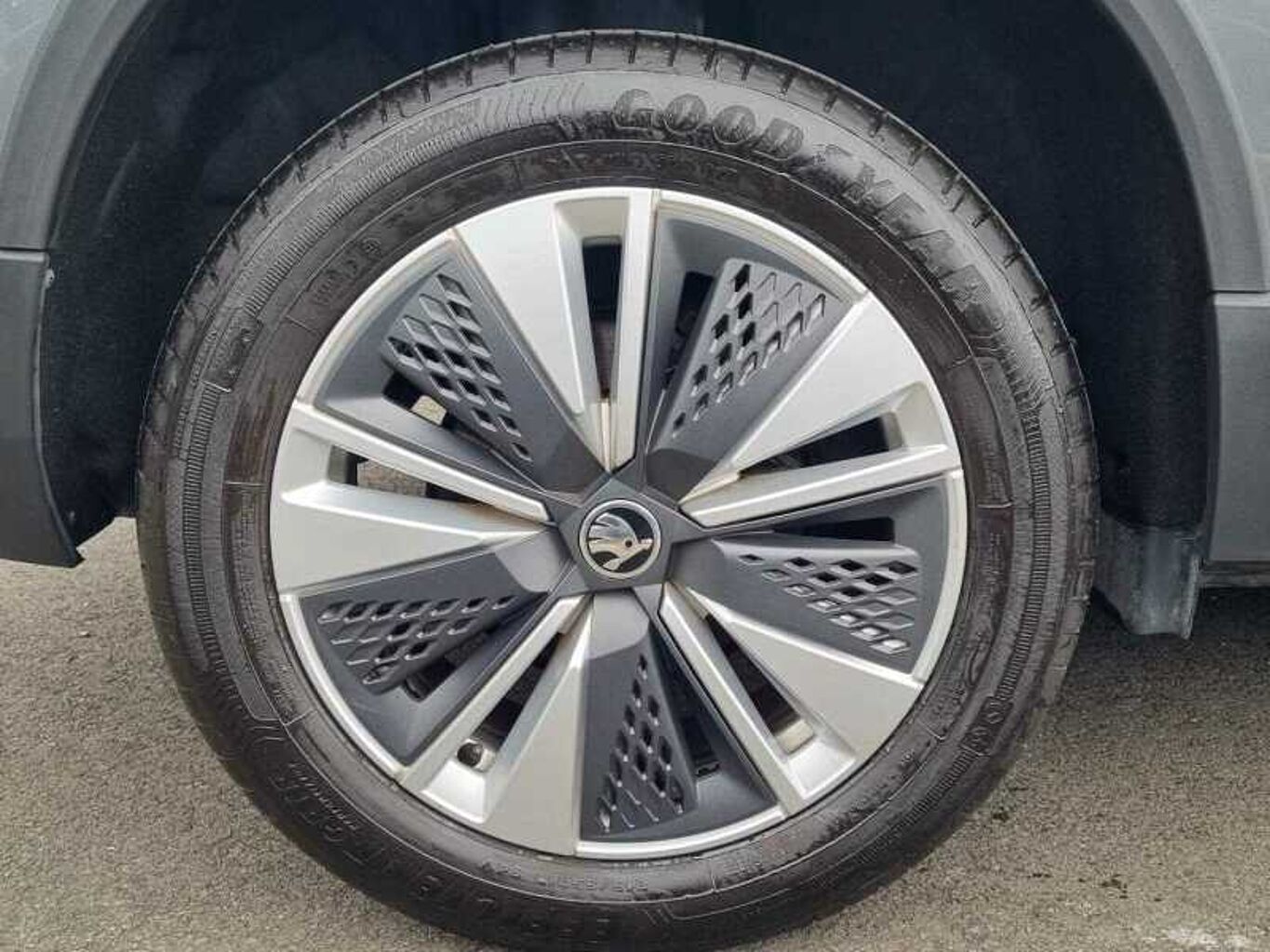 SKODA KAROQ 1.5 TSI SE Drive 5dr DSG