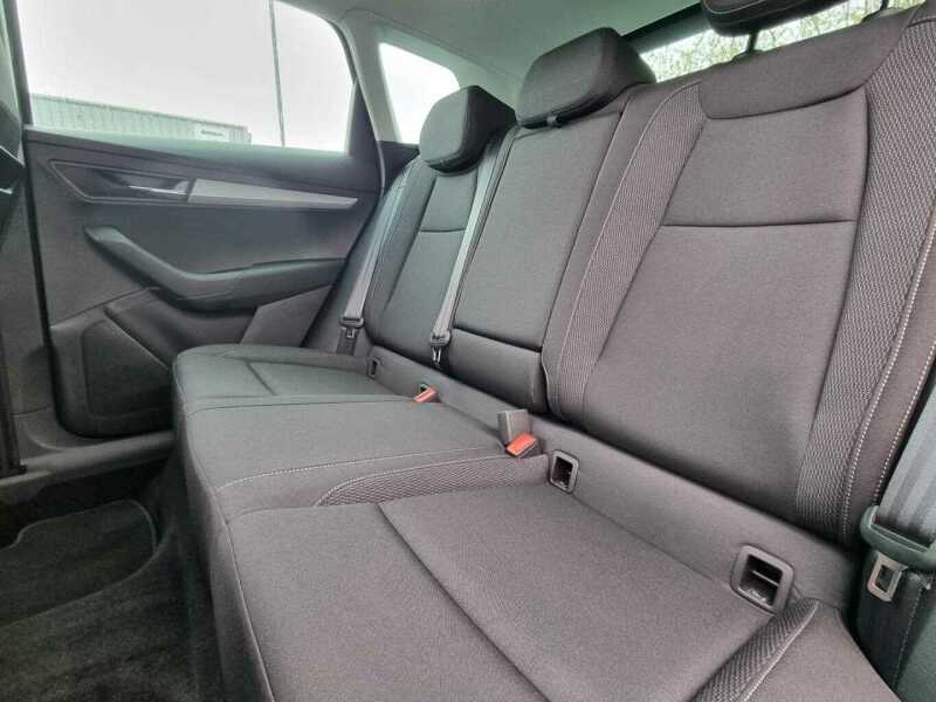 SKODA KAROQ 1.5 TSI SE Drive 5dr DSG