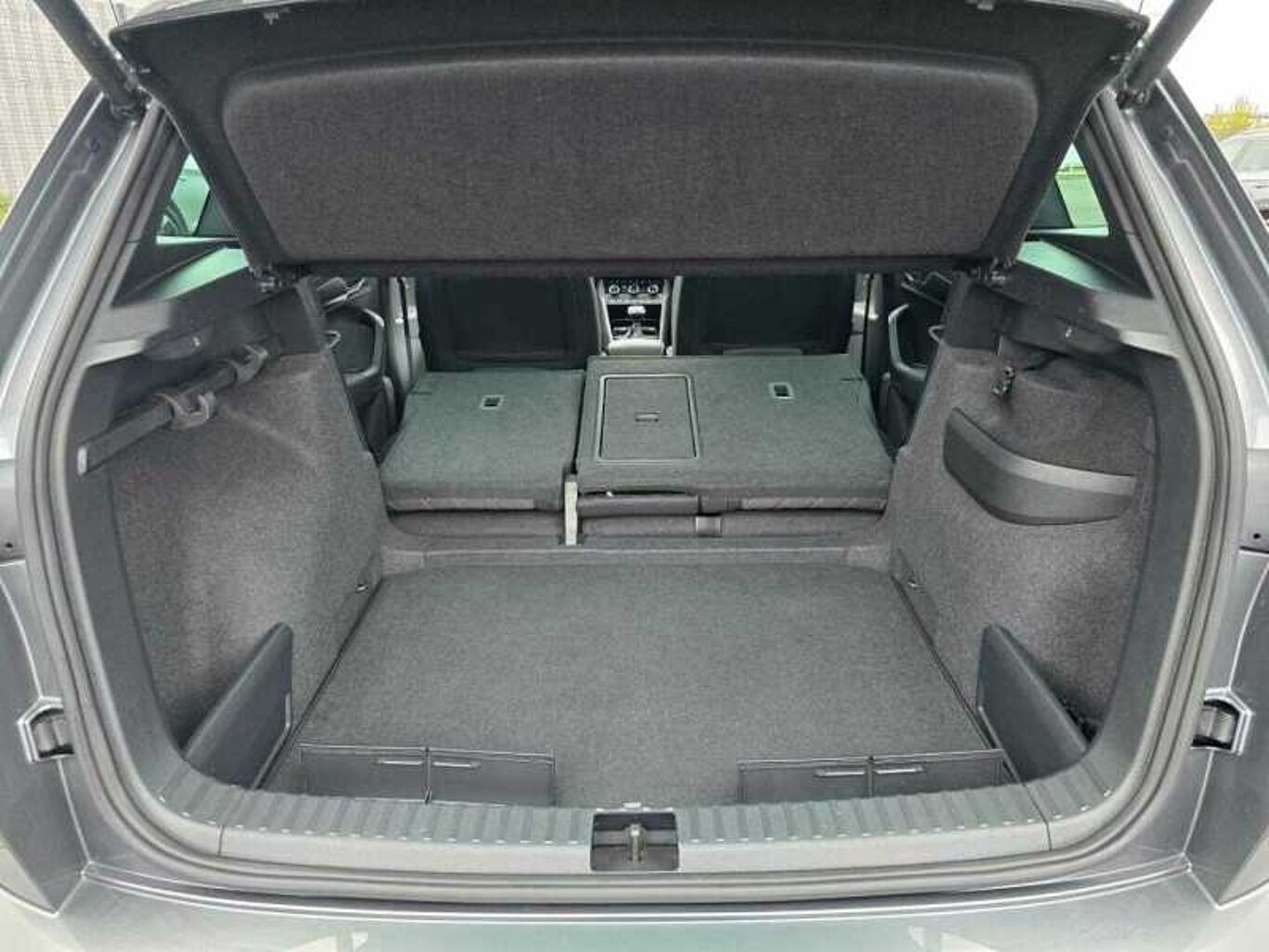 SKODA Karoq SUV 1.5 TSI (150ps) SportLine ACT