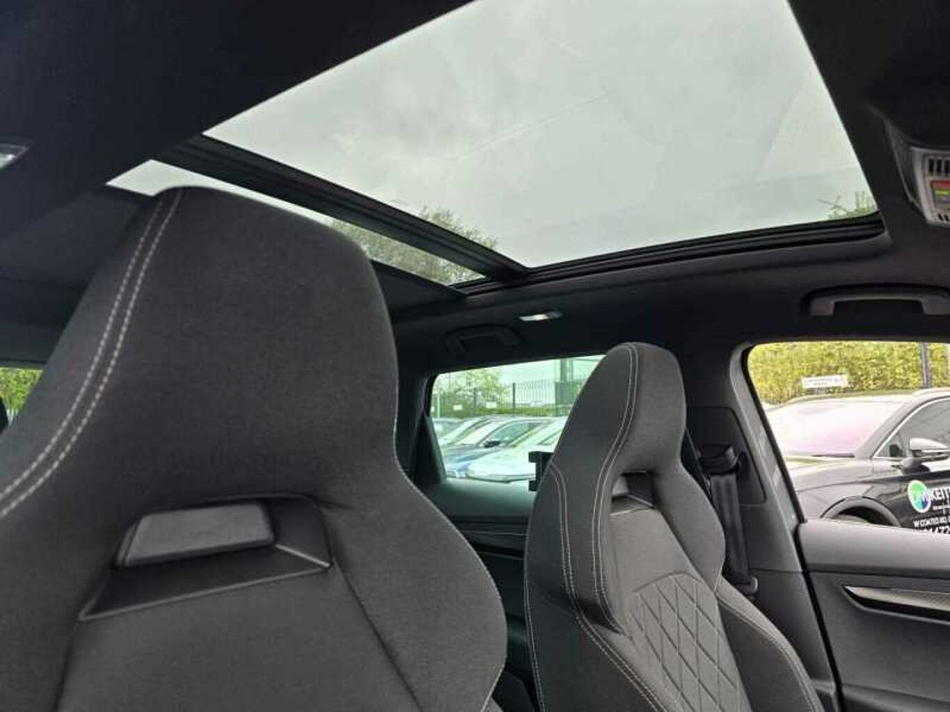 SKODA Karoq SUV 1.5 TSI (150ps) SportLine ACT