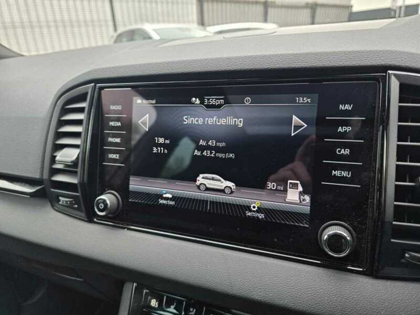 SKODA Karoq SUV 1.5 TSI (150ps) SportLine ACT