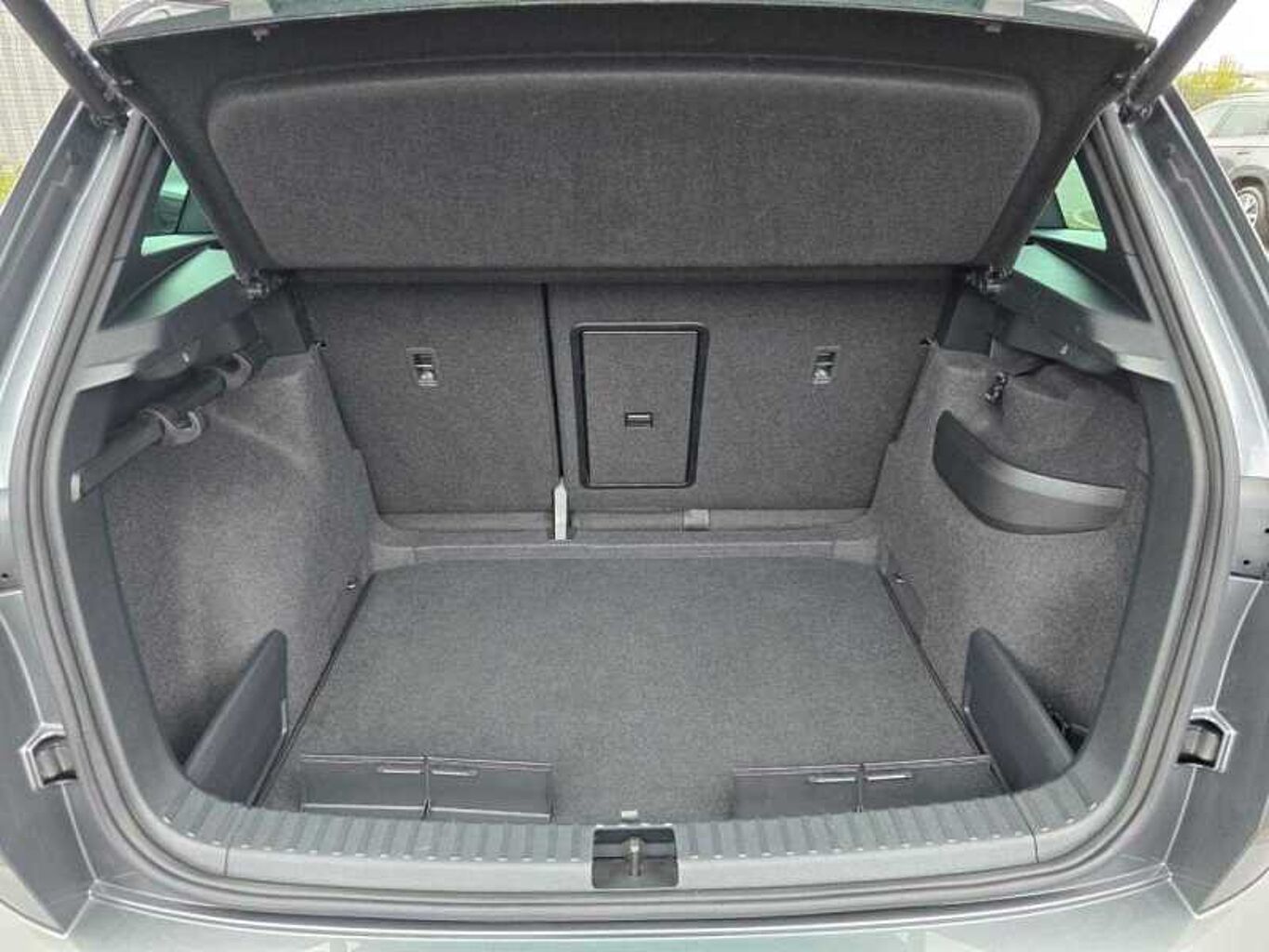 SKODA Karoq SUV 1.5 TSI (150ps) SportLine ACT
